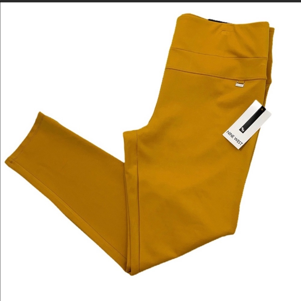NWT. Nine West Women’s Bottoms Leggings.